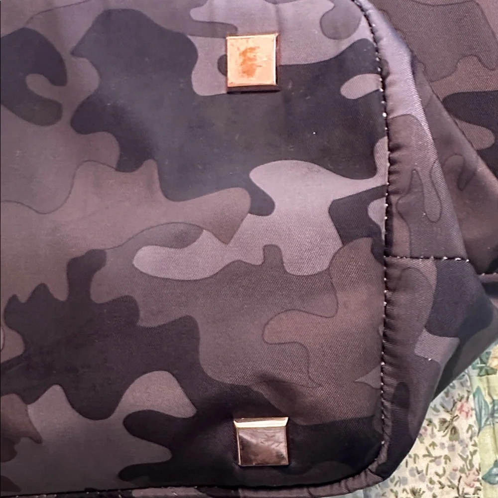 Stella & Dot Lady Boss Tote Bag- Black Camo with Rose Gold Accents - Picture 6 of 14